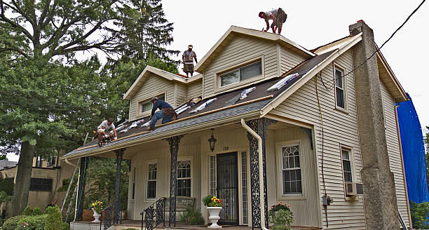 Best Roof Maintenance Services  in Little Round Lake, WI